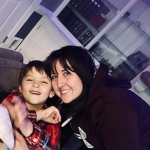 Meet your Posher, Dana